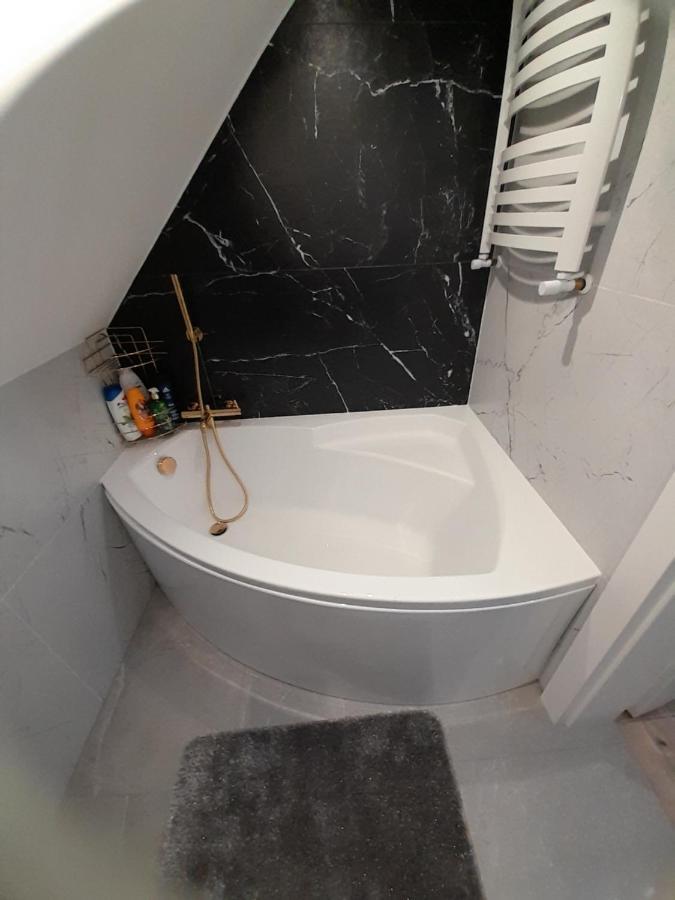 Domek Pod Brzozami Z Jacuzzi ,Grillem I Tarasem Przemysl Ngoại thất bức ảnh
